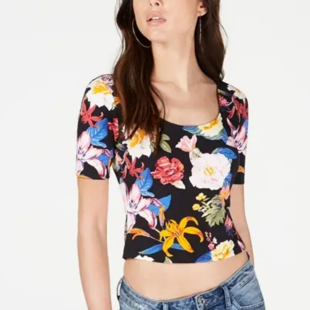🌸💗Guess floral crop top